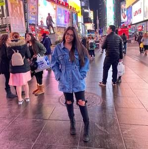 Meet your Posher, Justina